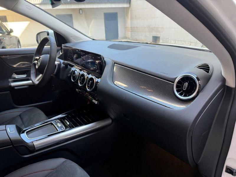 Mercedes-Benz GLA 180 Automatic AMG Line Premium