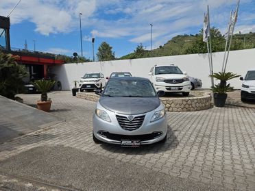 Lancia Ypsilon 0.9 TwinAir 85 CV 5 porte S&S Platinum