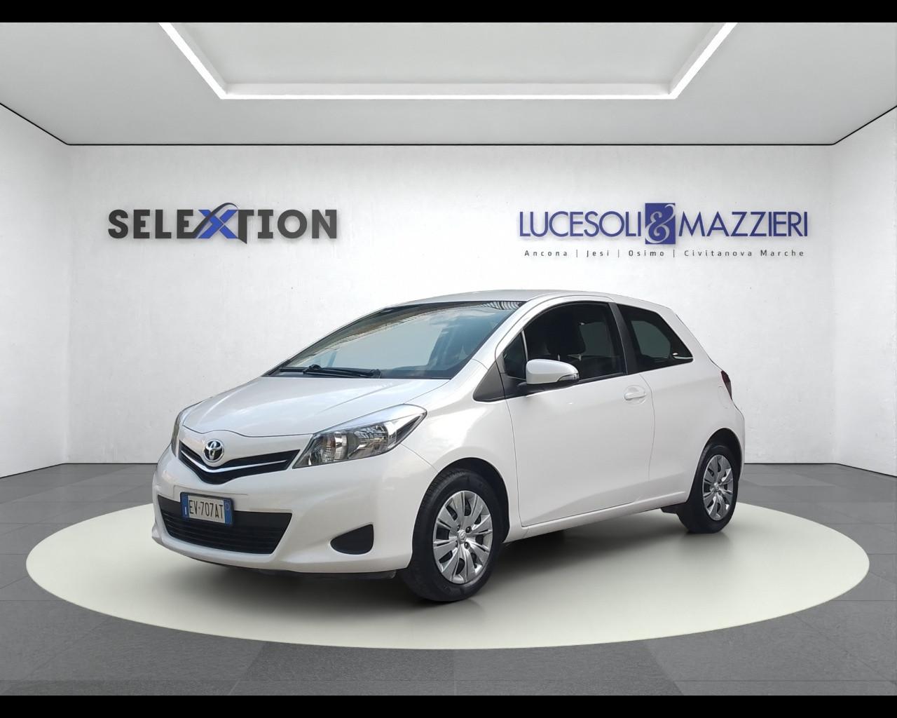 TOYOTA Yaris 3ª serie - Yaris 1.0 3 porte Active