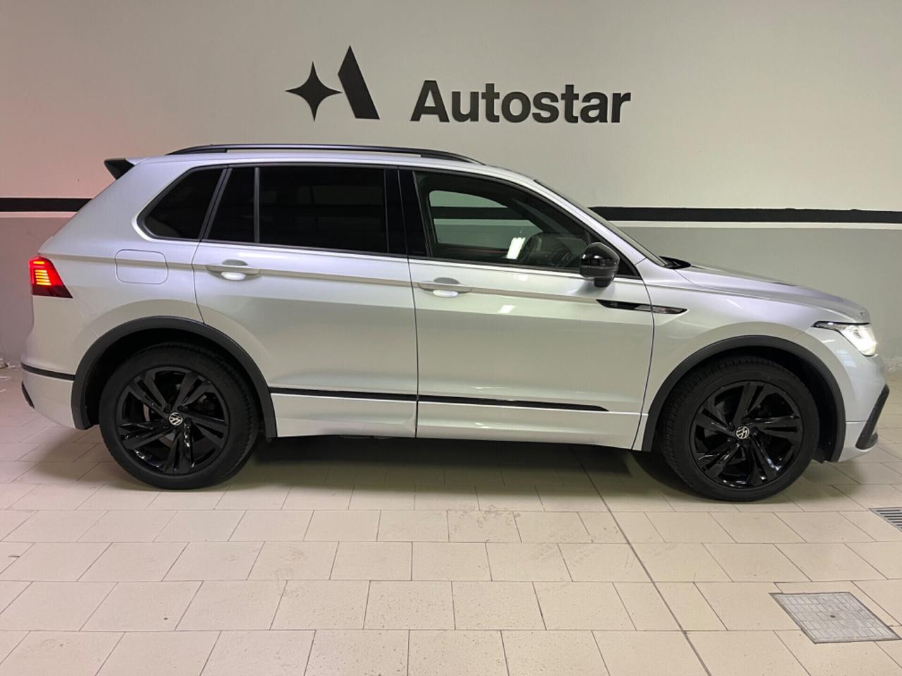 Volkswagen Tiguan 2.0 TDI 150 CV SCR DSG R-Line