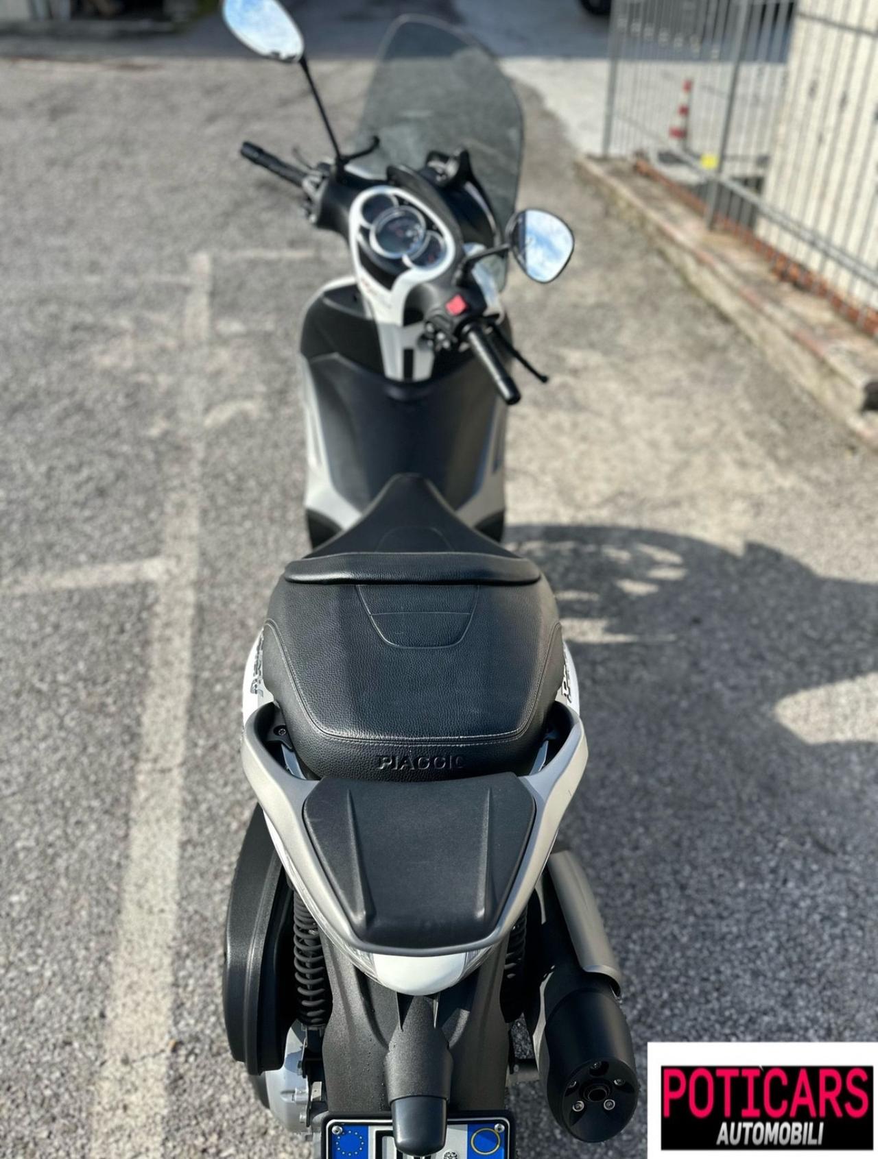 PIAGGIO BEVERLY 350 SPORT TOURING