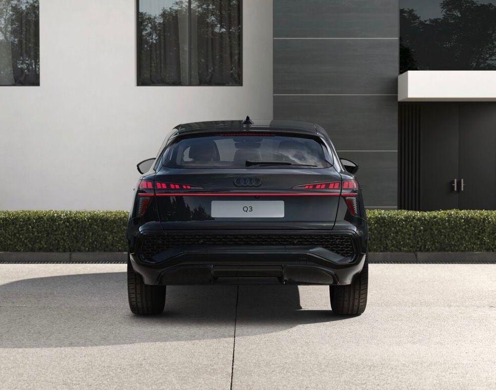 Audi Q3 35 TDI 150 CV S TRONIC S LINE EDITION TETTO LED