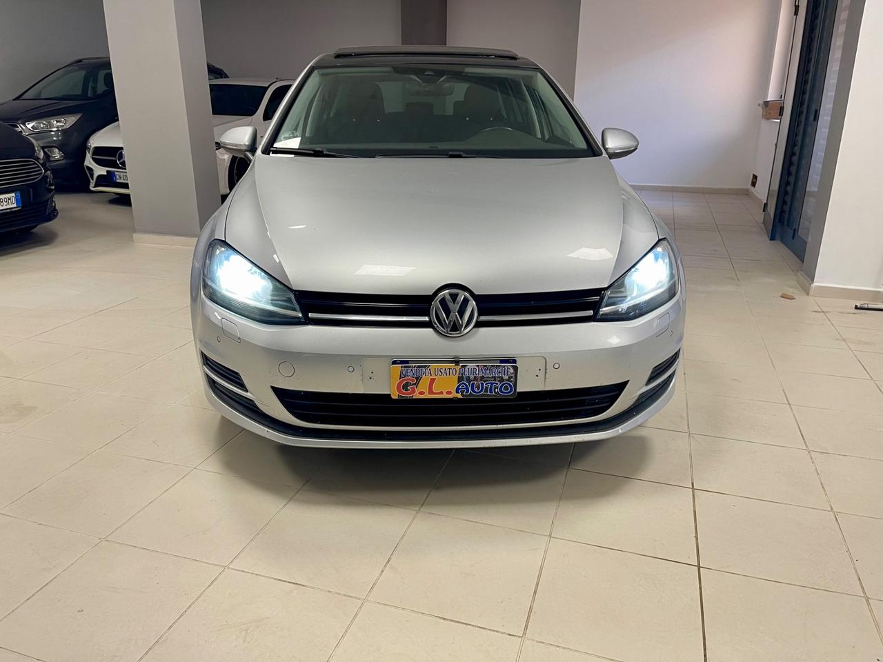 Volkswagen Golf 2.0 TDI 5p. Highline BlueMotion Technology