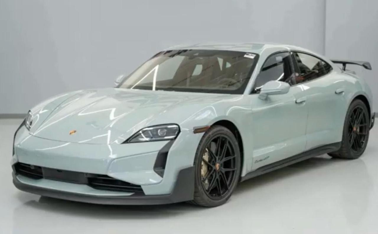 Porsche Taycan Turbo GT Pacchetto Weissach - 1033 CV