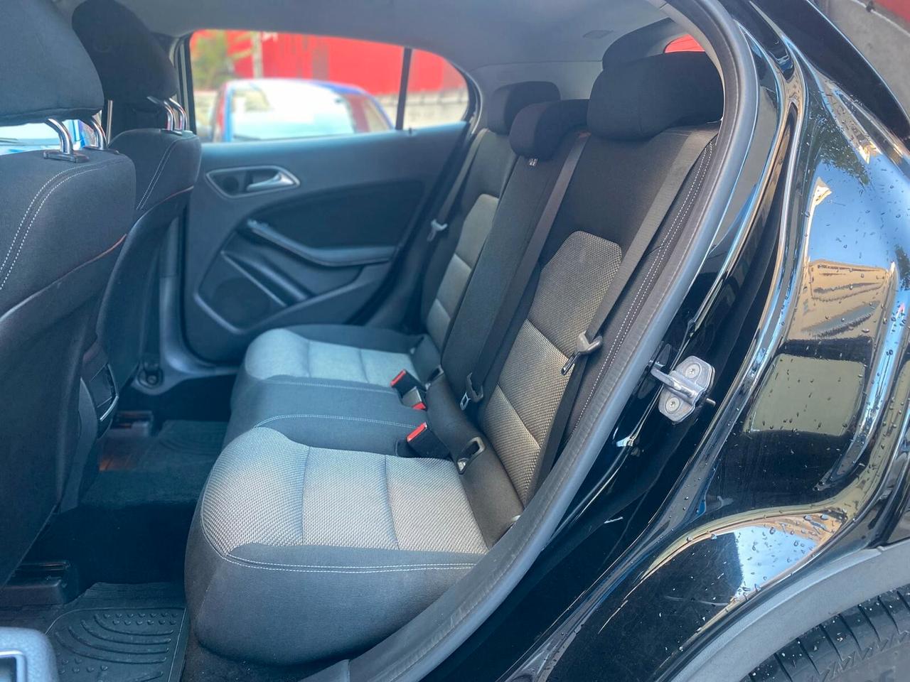 Mercedes-benz GLA 200 d Automatic Premium