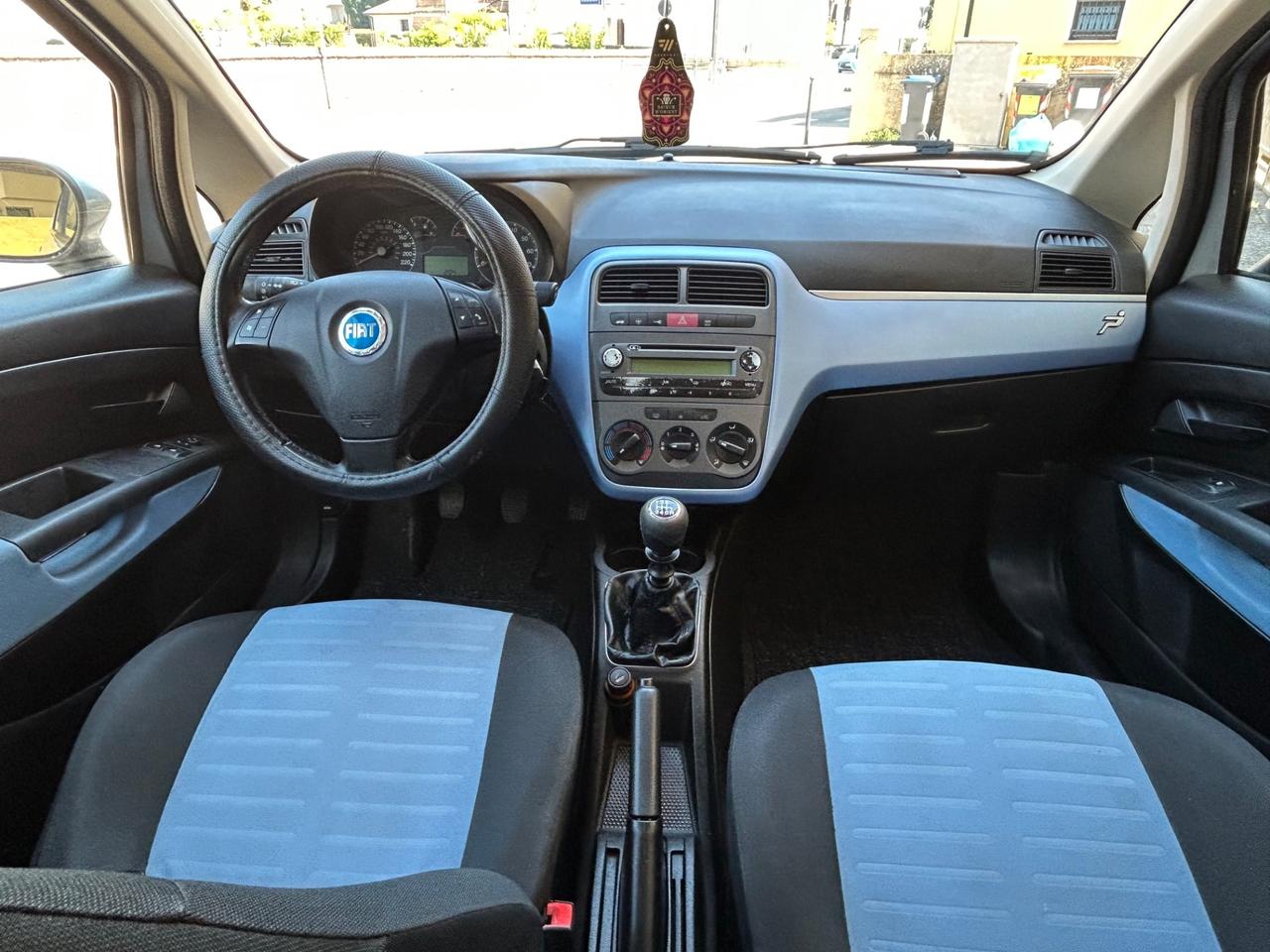 Fiat Grande Punto 1.4 95cv neopatentati