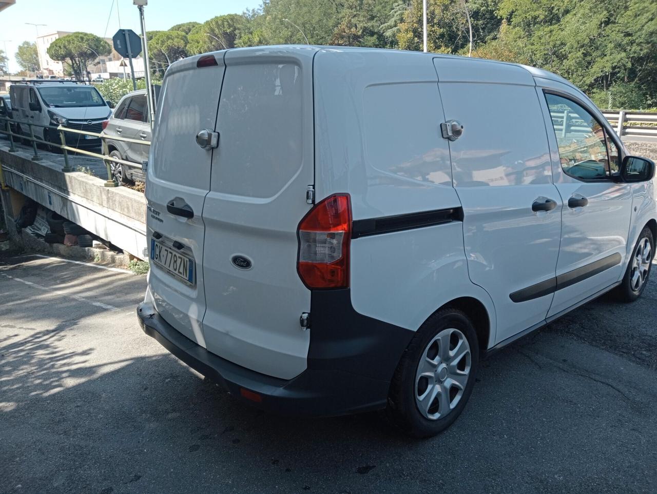 Ford Transit Courier 1.5 TDCi 100CV unico proprietario