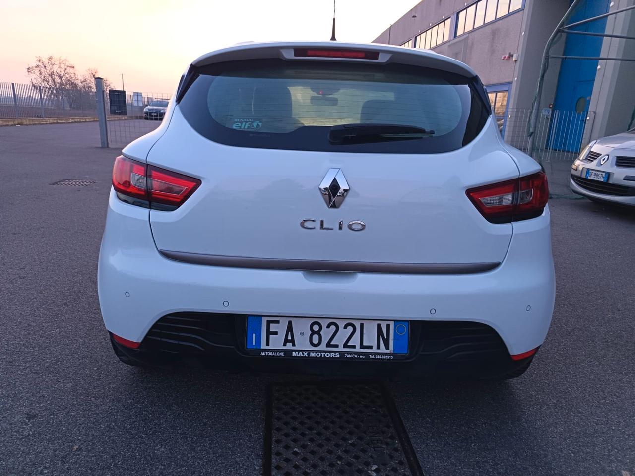 Renault Clio 1.2 75CV 5 DUEL /NEOPATENTATO