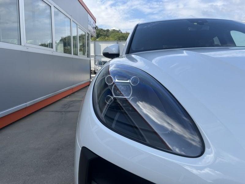 Porsche Macan 2.0 245cv pdk