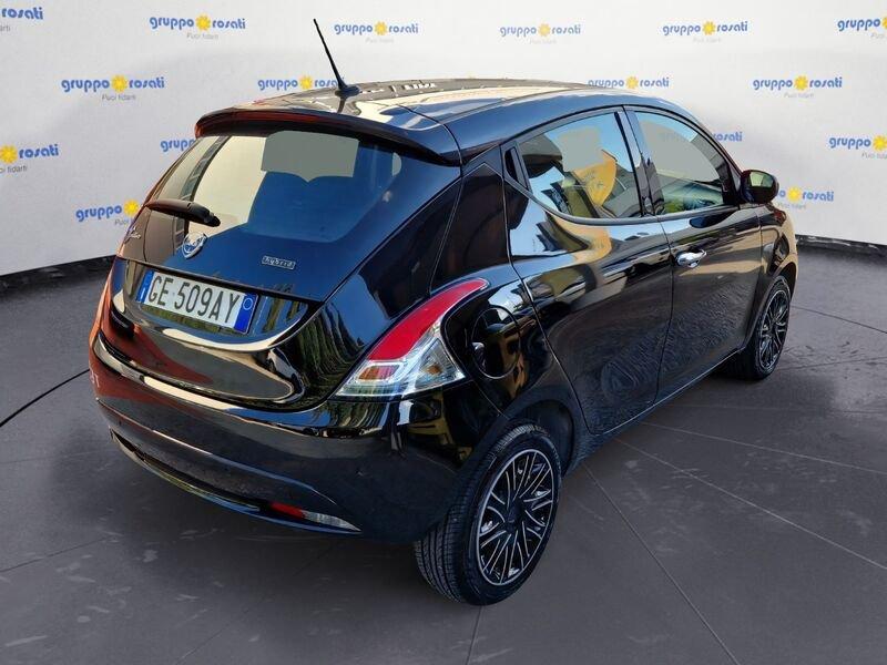 Lancia Ypsilon III 2015 1.0 firefly hybrid Gold s&s 70cv