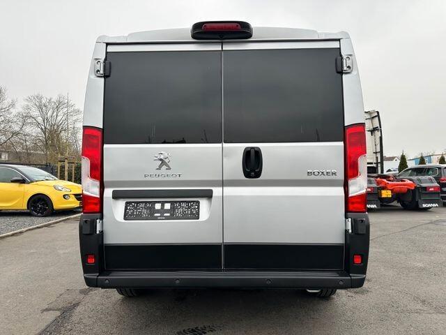 Peugeot Boxer 330 BlueHDi 120 S&S PC-TN Combi Comfort