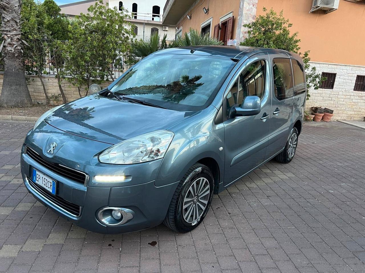 Peugeot Partner Tepee 1.6 HDi 115CV Active