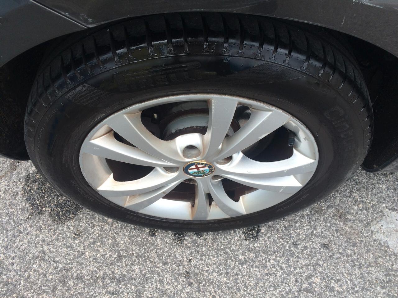 2013 Alfa Romeo Giulietta 1.6 JTDm-2 105 CV Distinctive tagliandata !