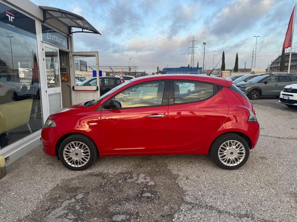 LANCIA Ypsilon 3ª serie - Ypsilon 1.2 69 CV 5 porte Silver