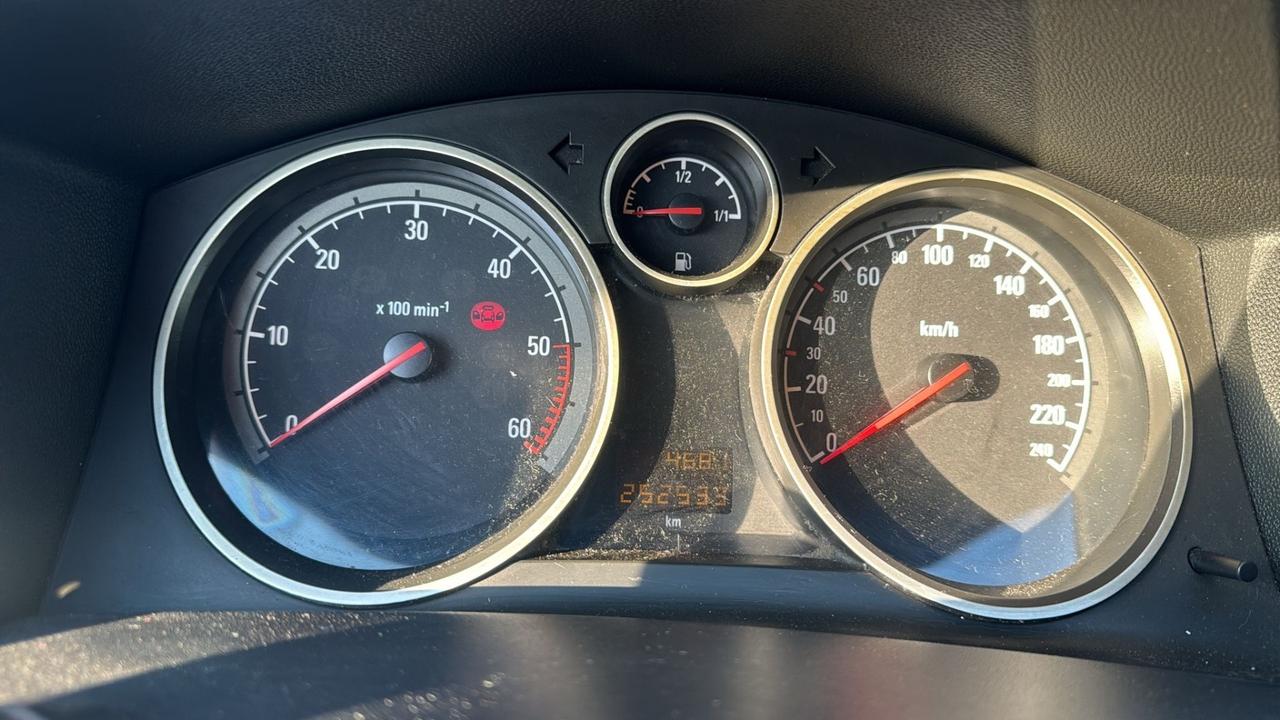 Opel Astra GTC 1.3 CDTI 3 porte Enjoy