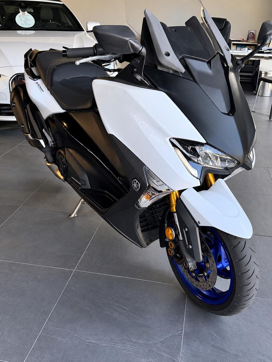 Yamaha T Max 530