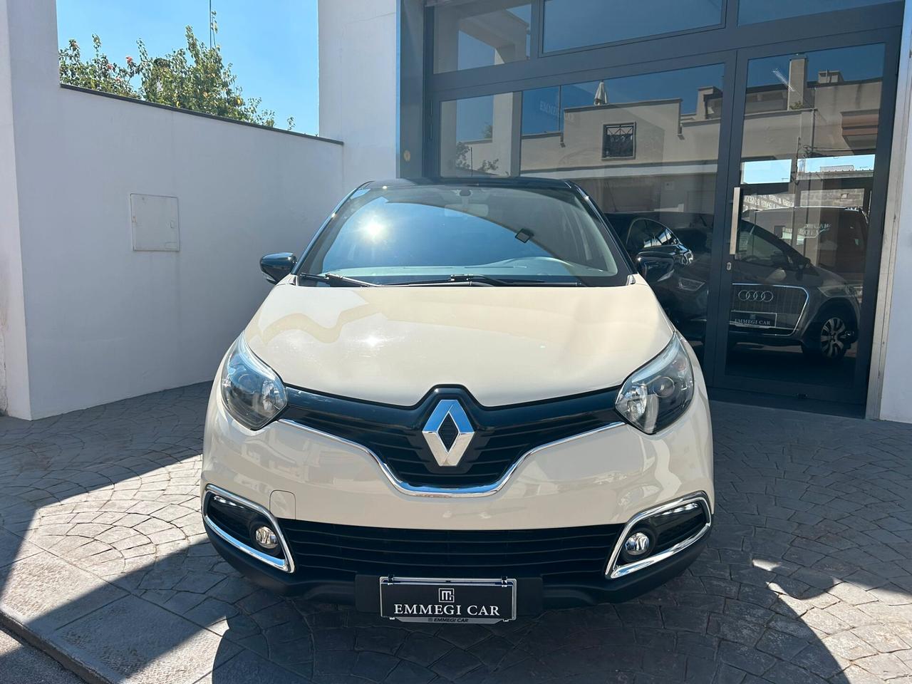 Renault Captur 0.9 TCe 90Cv NAVI Km104.000-2015