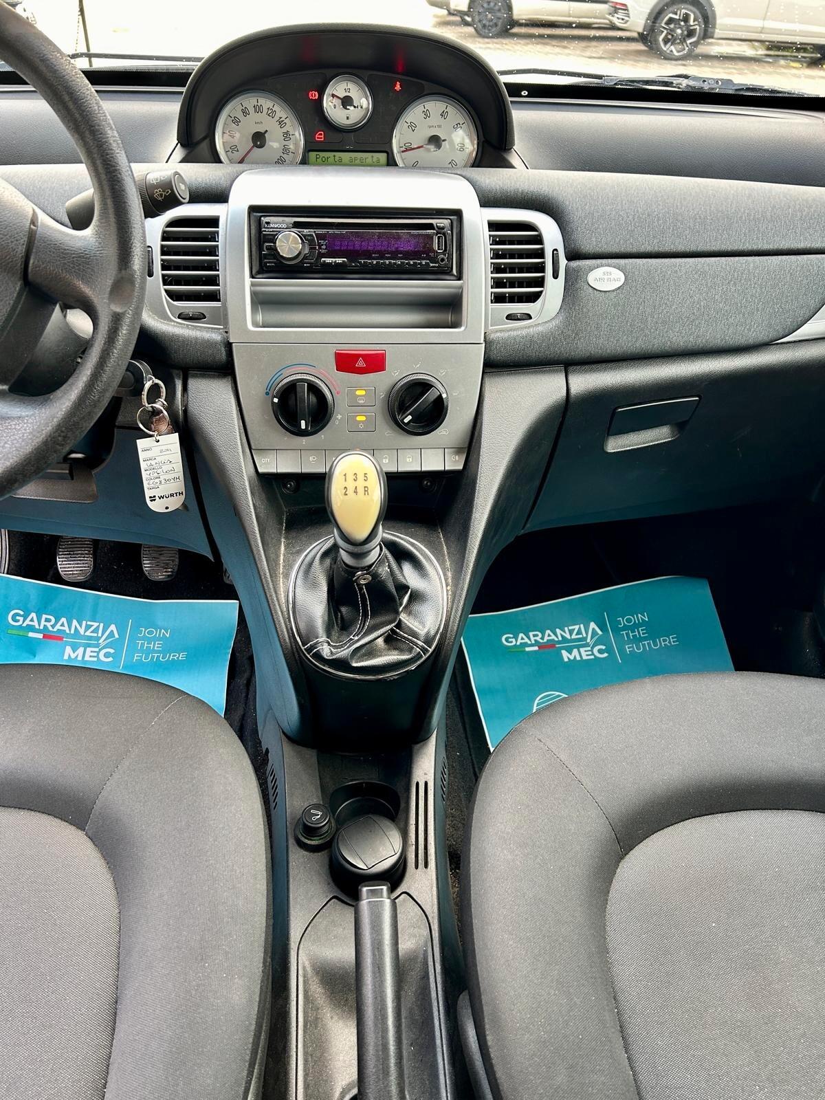 Lancia Ypsilon 1.2 69 CV Diva - ok neopatentato