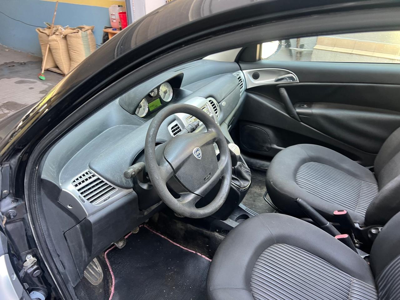 Lancia Ypsilon 1.3 MJT 75 CV Tetto apribile