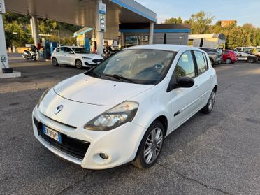 Renault Clio 1.6 benzina cambio automatico