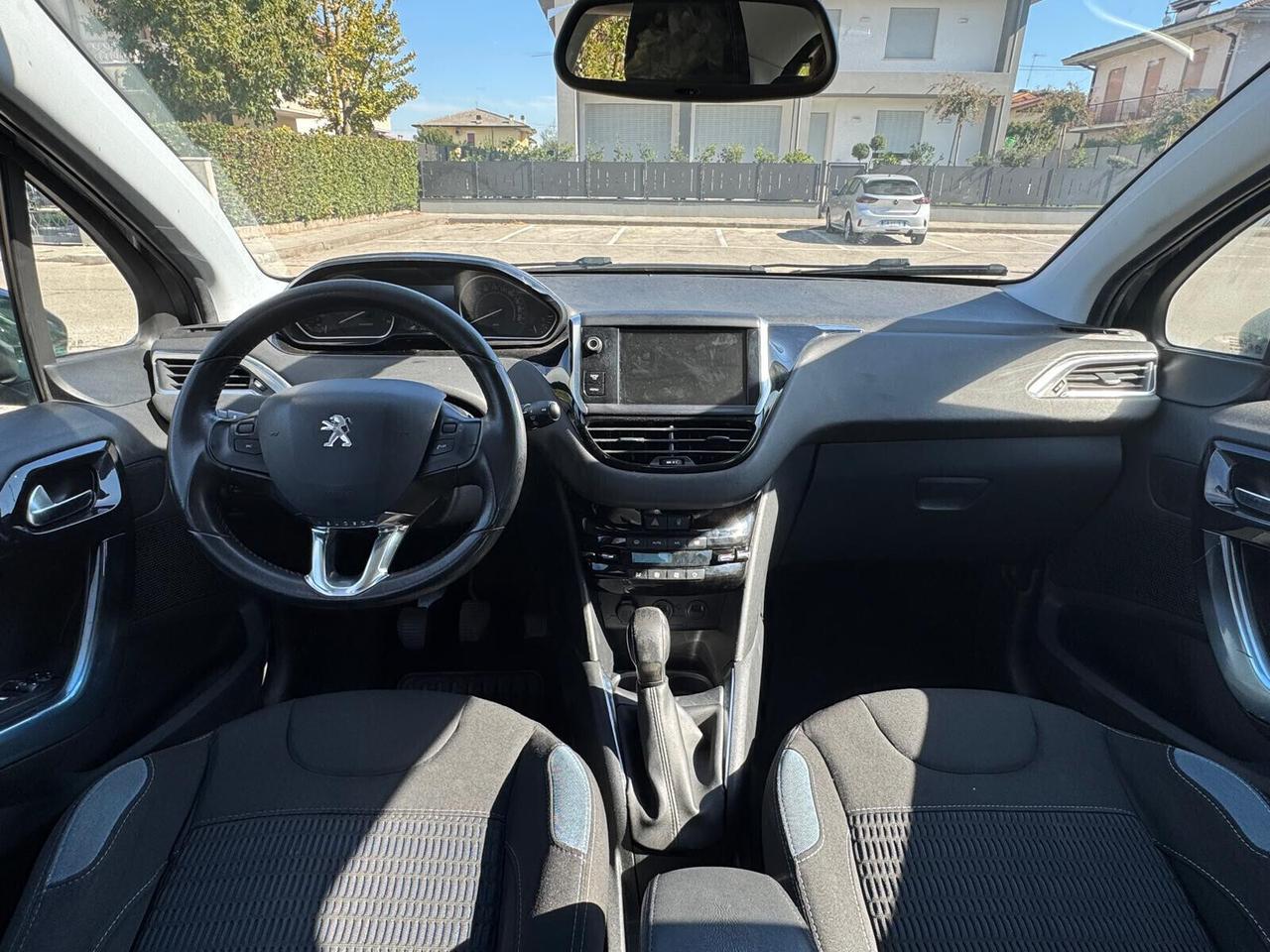 PEUGEOT 208 1.4 HDi 68 CV 5 Porte Allure – NAVIGATORE – 121.000 KM