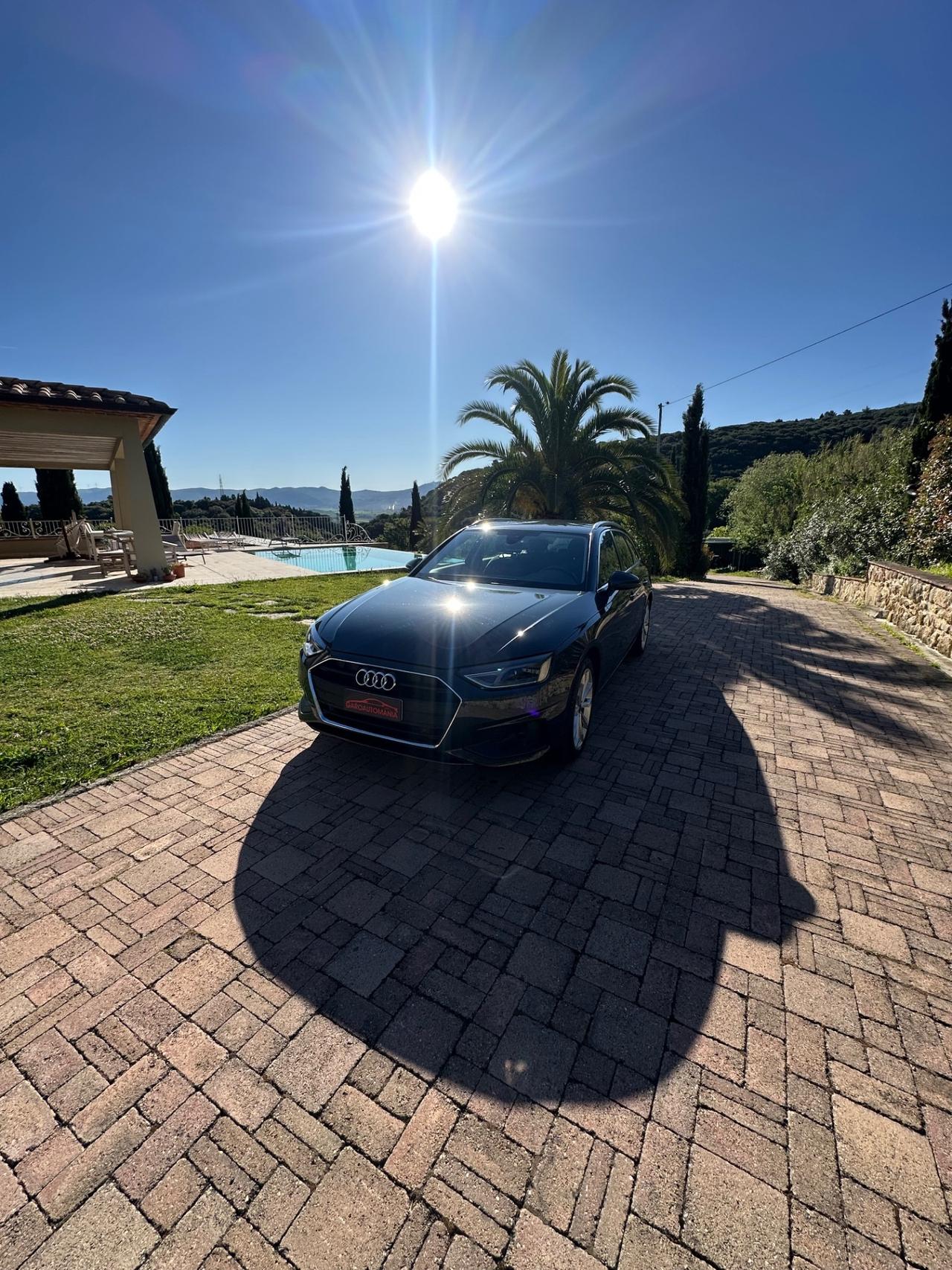 Audi A4 Avant 30 TDI/136 CV S tronic Business Advanced