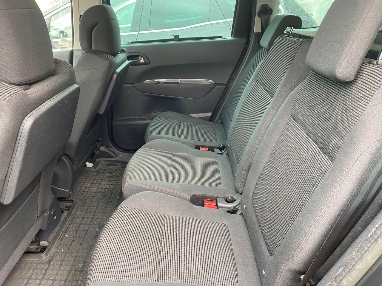 Peugeot 5008 2.0 HDi 163CV aut. Allure