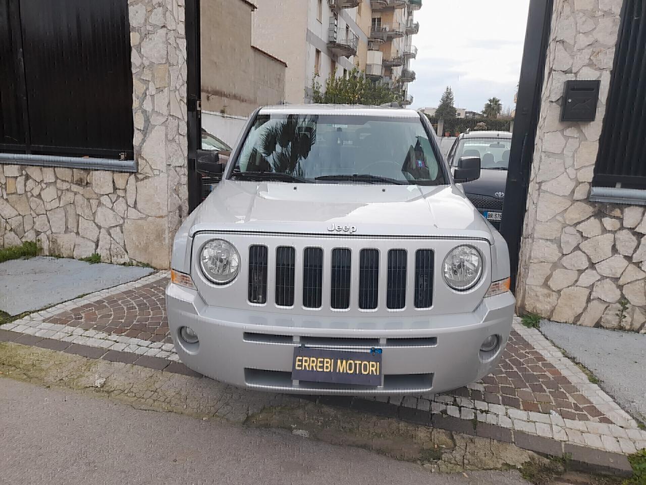 JEEP PATRIOT CON GANCIO TRAINO