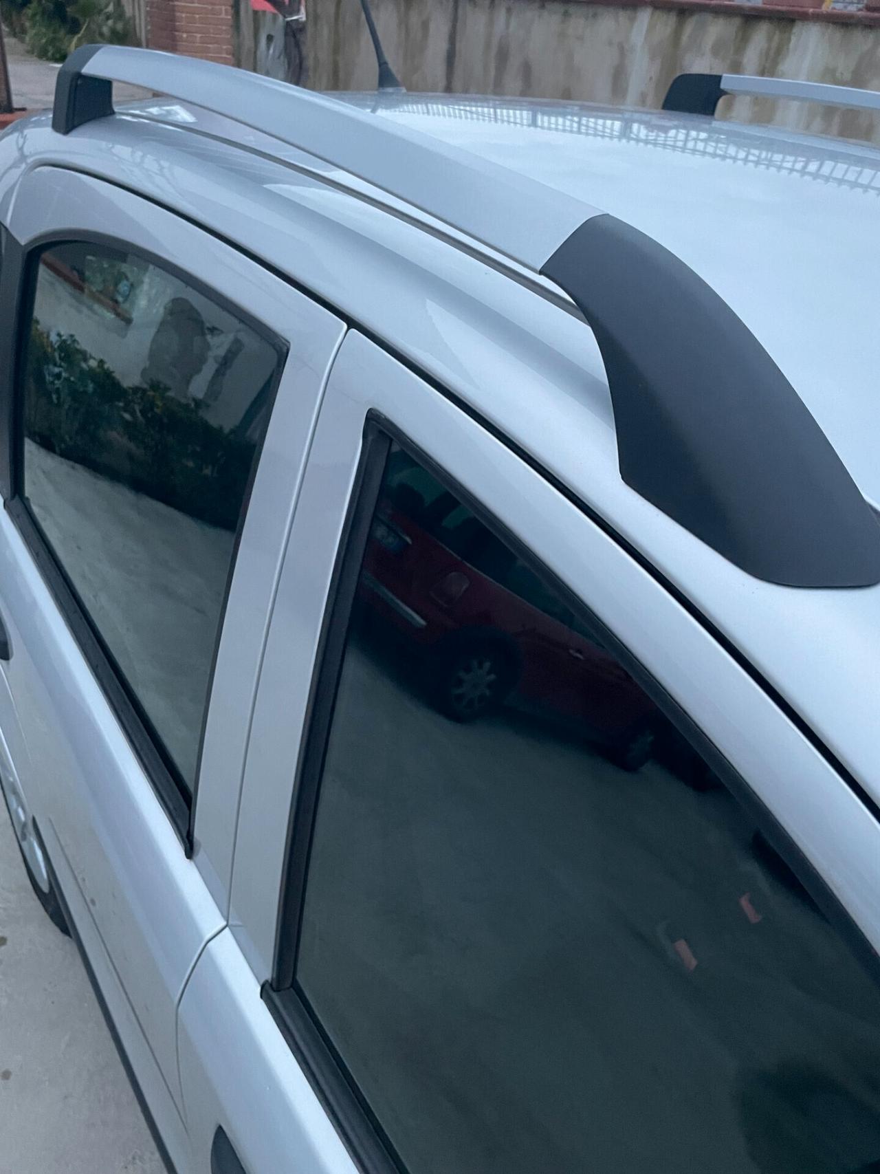 Fiat Panda 1.2 Emotion DISTRIBUZ + TAGLIANDO NEOPATENTATI