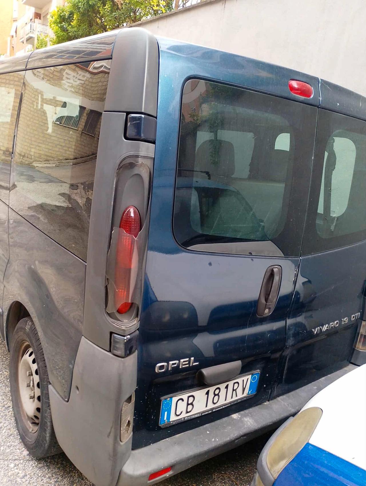 Opel Vivaro 27 1.9 DI PC-TN Combi