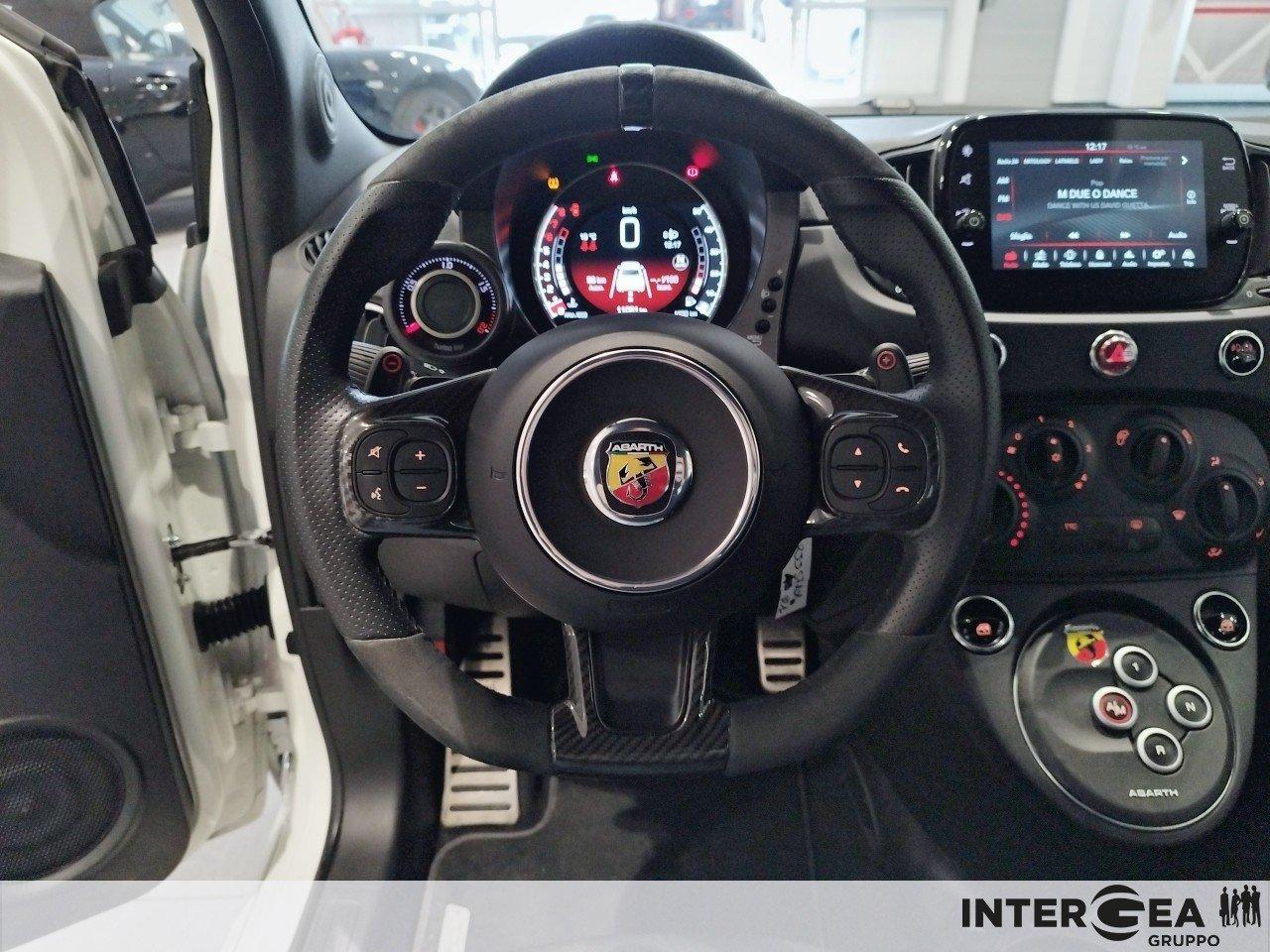 ABARTH 695 1.4 t-jet 180cv auto