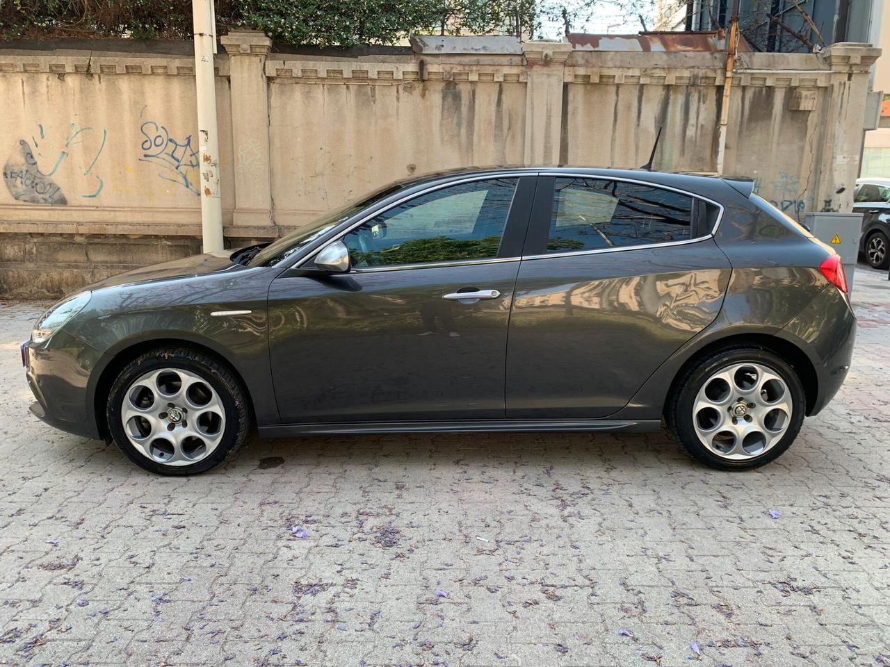 Alfa Romeo Giulietta 2.0 JTDm-2 150 CV Distinctive