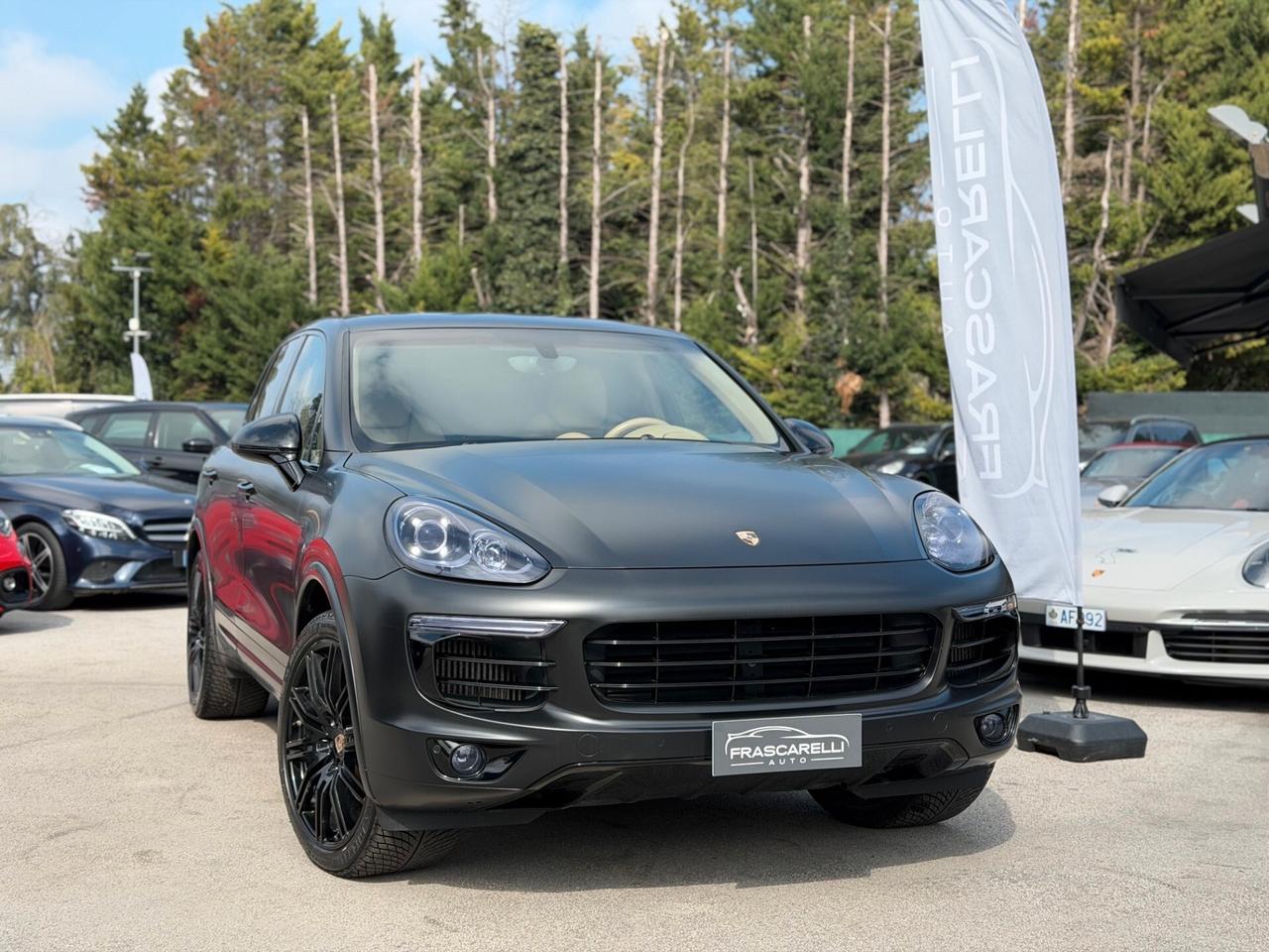 Porsche Cayenne 3.0 Diesel /km docnavi/pelle/chrono/21"