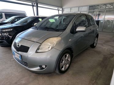 Toyota Yaris 1.0 3 porte Sol