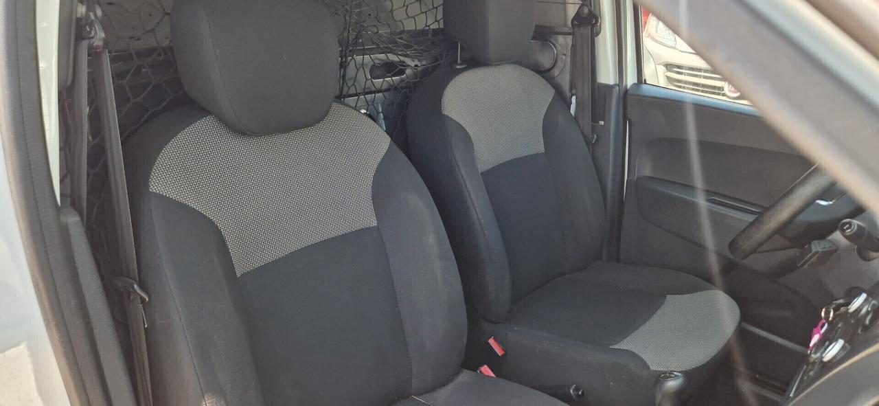 DACIA DOKKER 1.6 GPL 110 CV - 2021