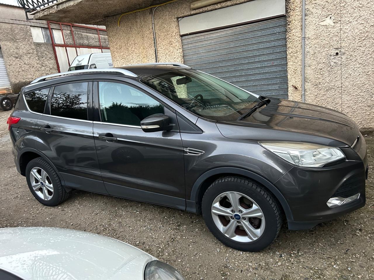 Ford Kuga 2.0 TDCI 115 CV 2WD Titanium