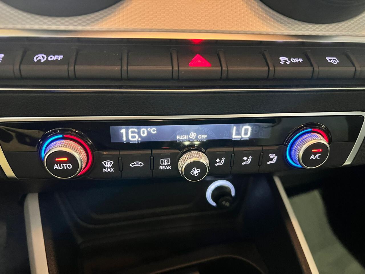 Audi Q2 30 TDI Business 2019