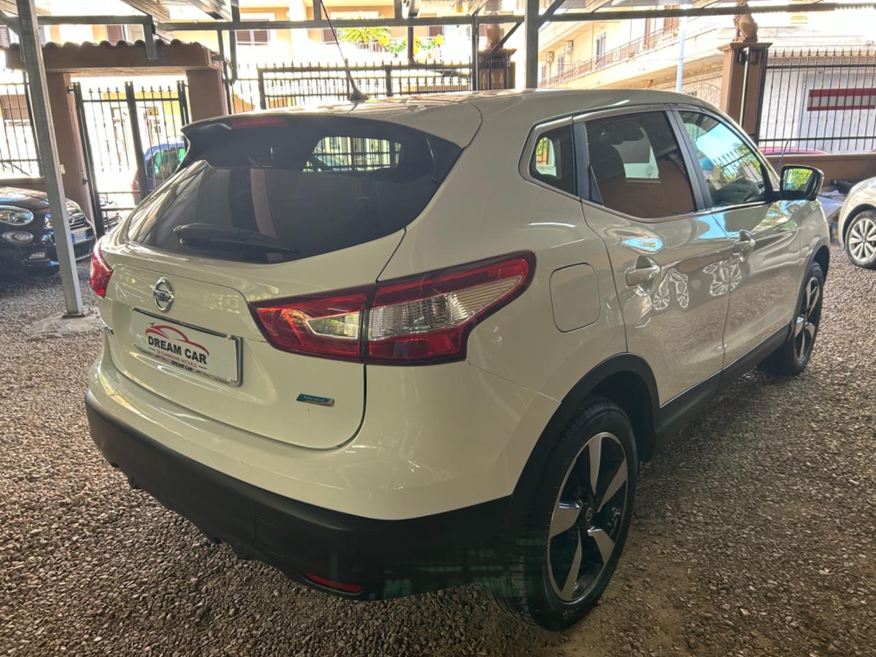 Nissan Qashqai 1.5 dCi N-Connecta 360