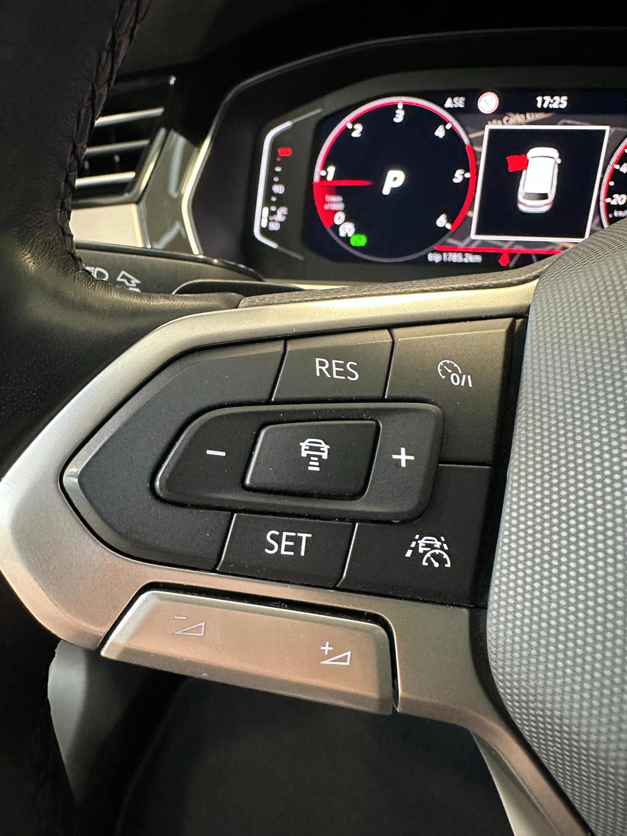 Volkswagen Passat Variant 2.0 tdi Executive 150cv DSG-Camera-Carplay-Keyless-IVA