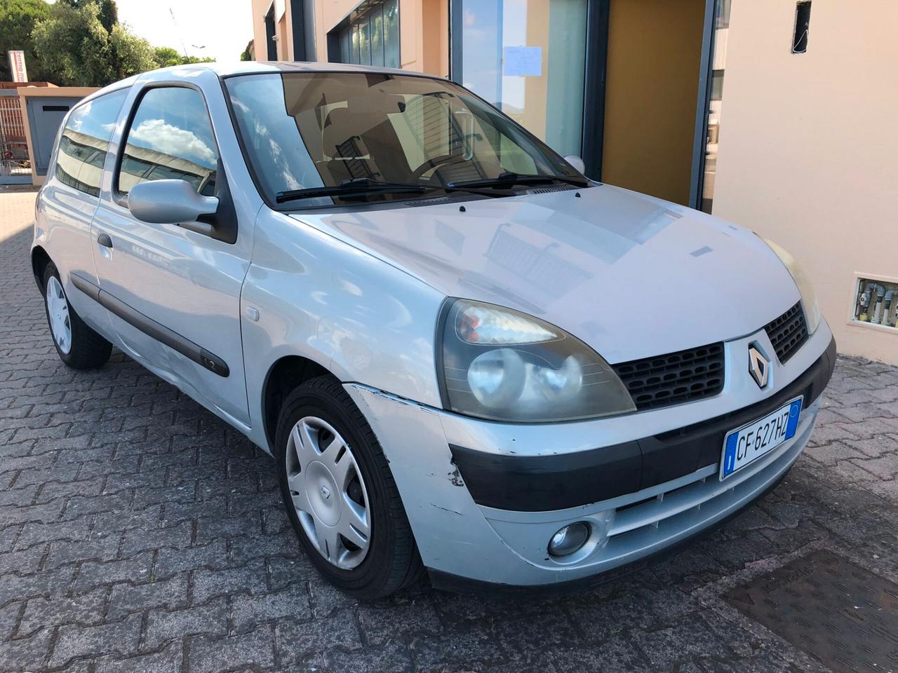 Renault Clio 1.2 cat 3 porte Symbol