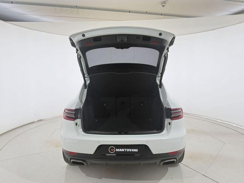 Porsche Macan 2.0 TETTO PANORAMICO - SOSP - IVA ESPOSTA