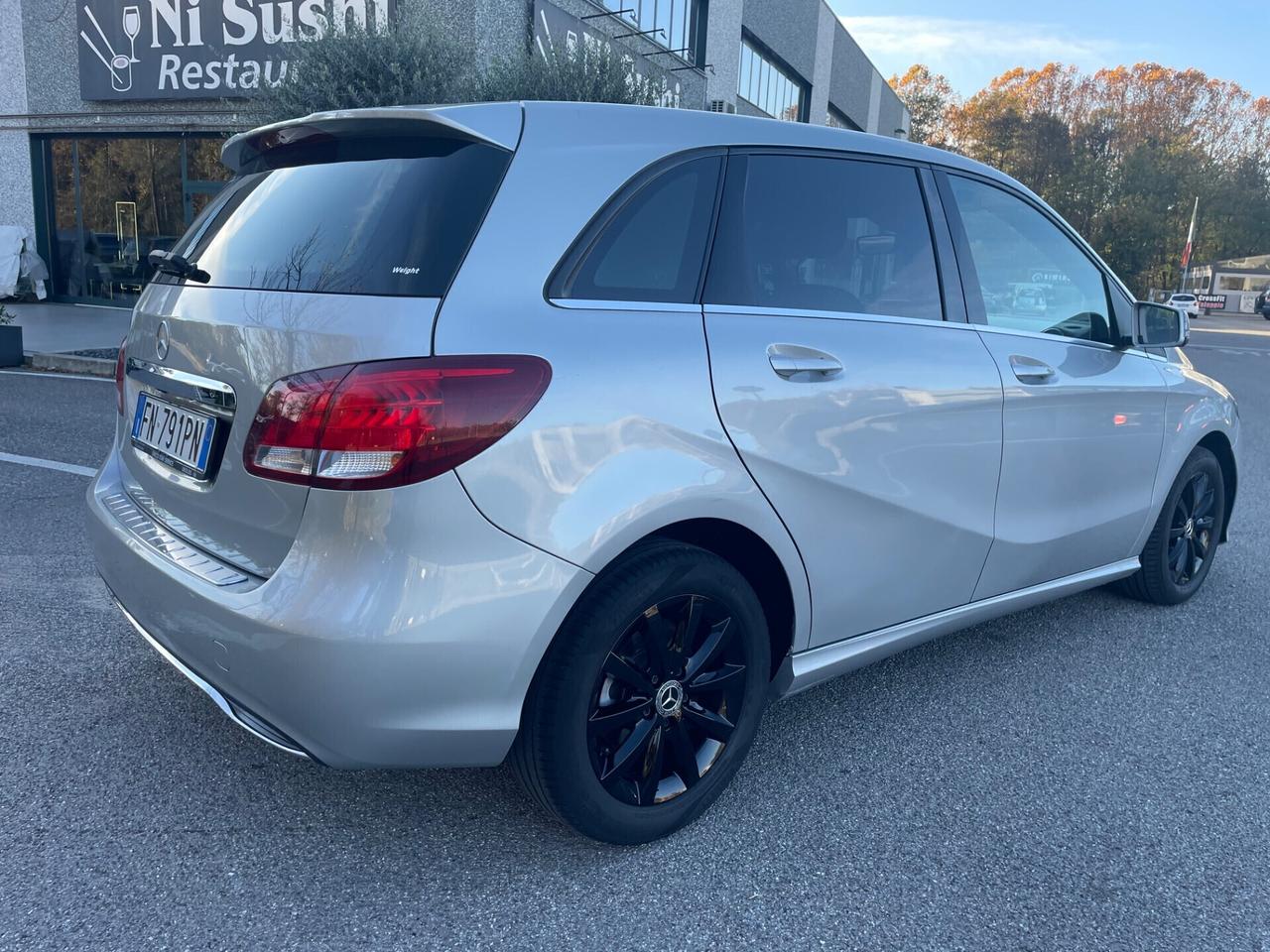 Mercedes-benz B 180 d Automatik*Cerchi*Retrocamera*