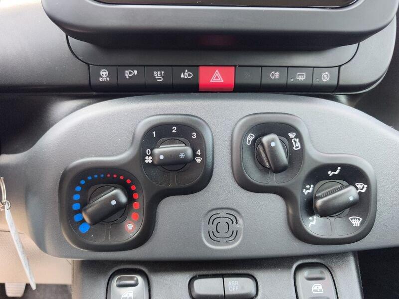 FIAT Panda PANDA HYBRID 1.0 70 CV