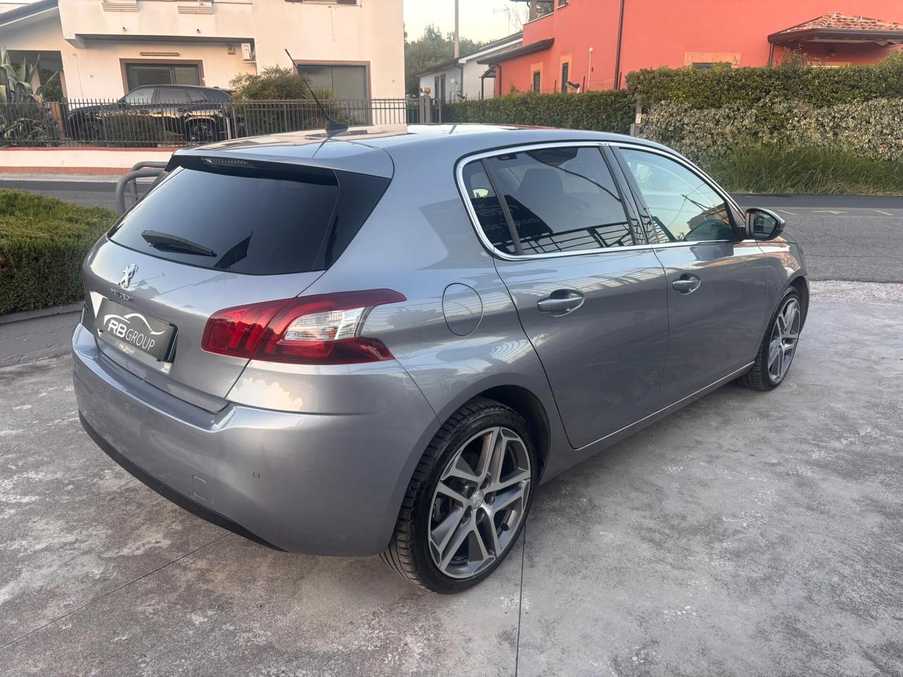 Peugeot 308 BlueHDi 120 S&S EAT6 GT Line