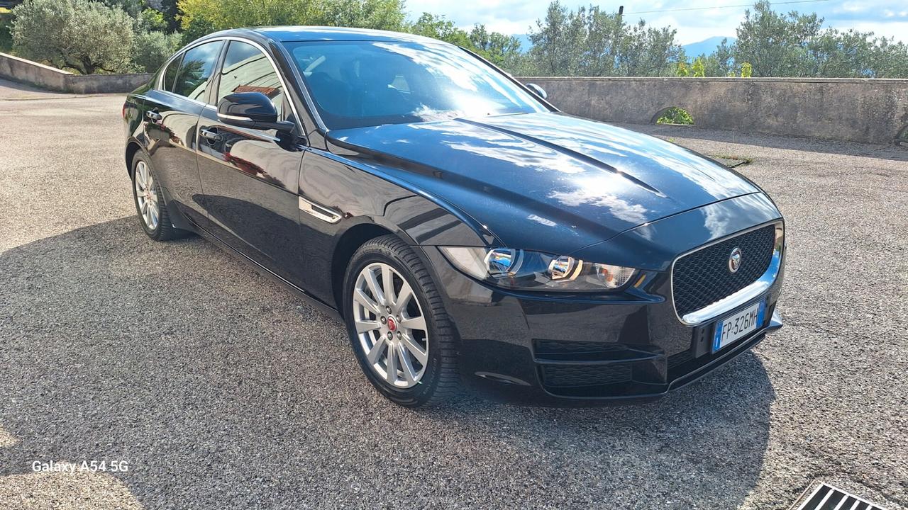 Jaguar XE 2.0 D 180 CV aut. Prestige