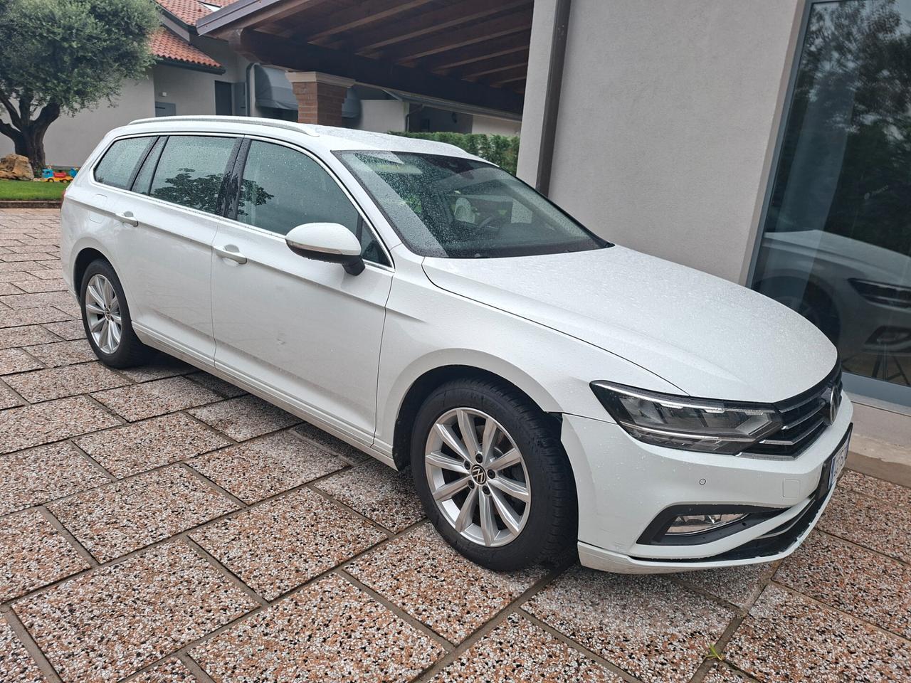 Volkswagen Passat 2.0 TDI DSG SW 2021
