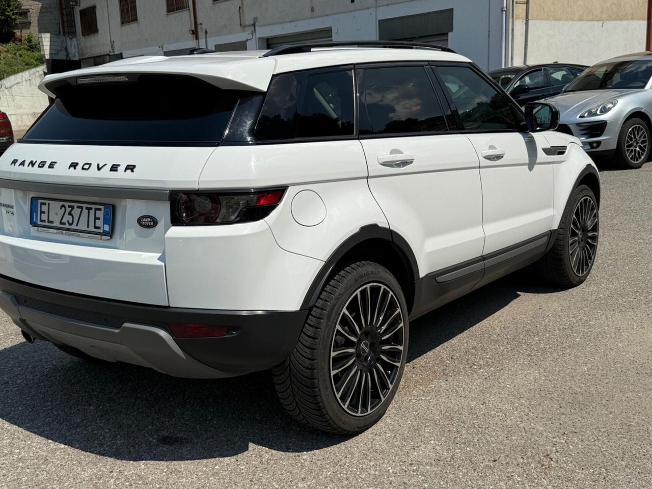 Land Rover Range Rover Evoque 2.2 TD4 5p. Dynamic 4WD