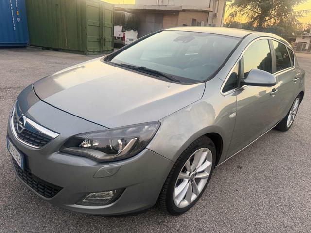 OPEL Astra 1.4 Turbo 140CV 5p Cosmo BENZINA/GPL