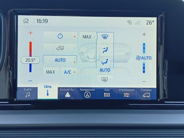 FORD Tourneo Courier 1.0 EcoBoost Titanium