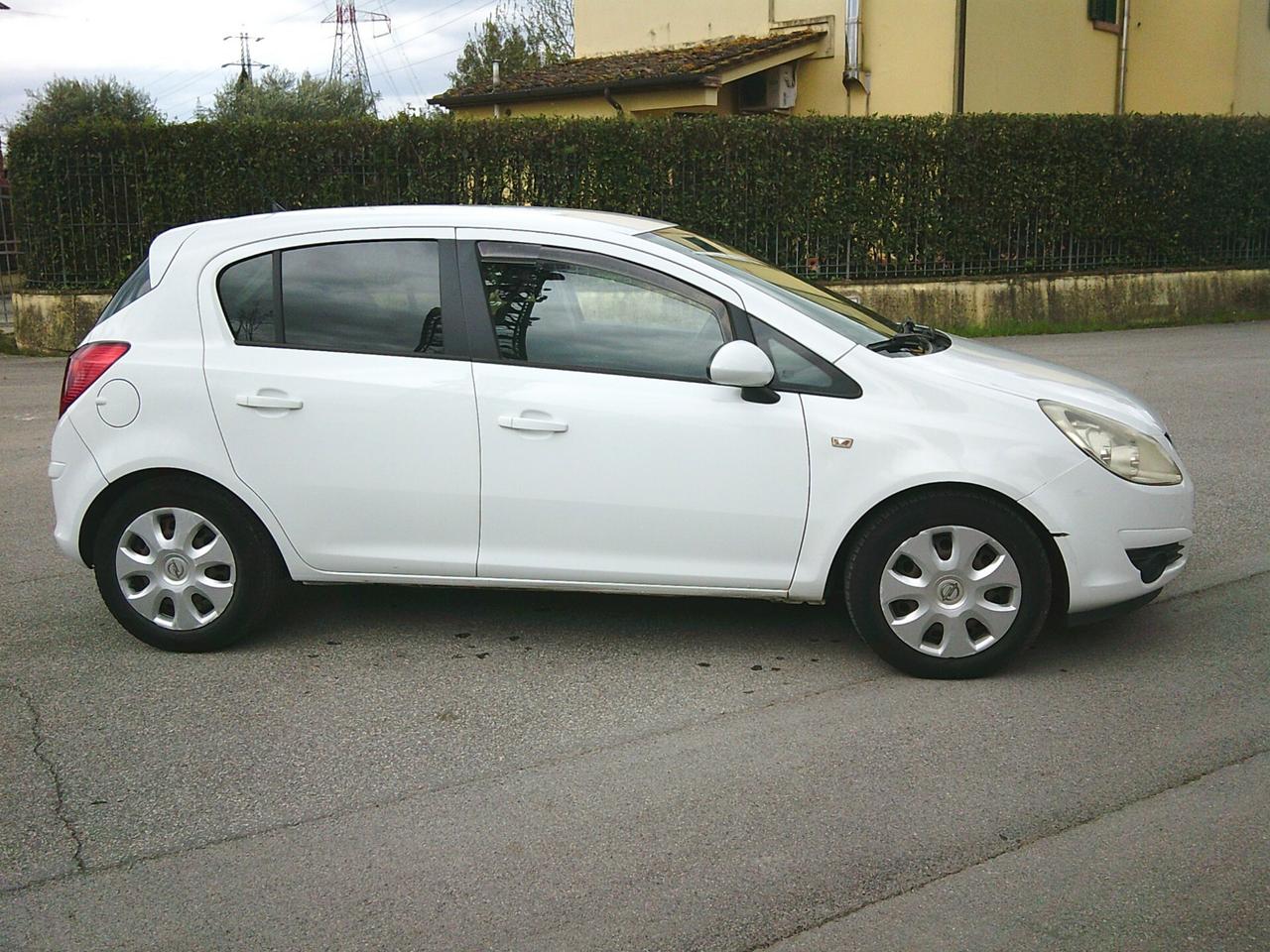 Opel Corsa 1.2 5 porte